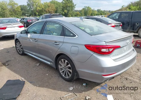 2015 Hyundai Sonata Sport z USA, uszkodzony, nr VIN 5NPE34AF2FH208612
